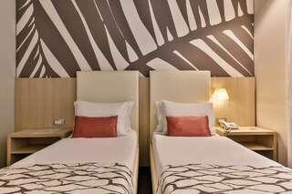 Отель Hotel Palma Тиват Двухместный номер с 2 отдельными кроватями-3