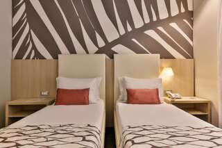 Отель Hotel Palma Тиват Двухместный номер с 2 отдельными кроватями-4